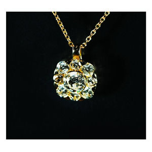 14k Yellow Gold Halo Pendant with 9 Round Diamonds a Chain